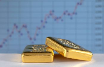 Health crisis: is it time to trust gold?